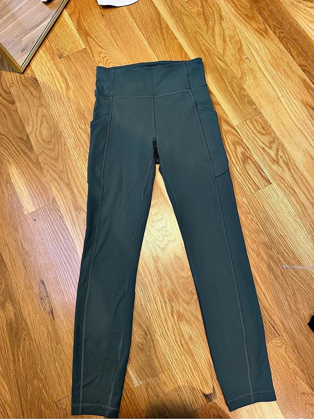 Lululemon Invigorate Tight 25”  Green Leggings